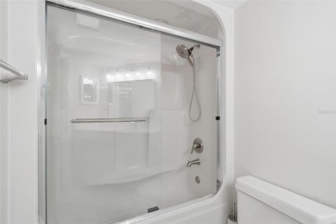 Condo in Daytona Beach, Florida, 2 bedrooms № 2105846 - photo 9