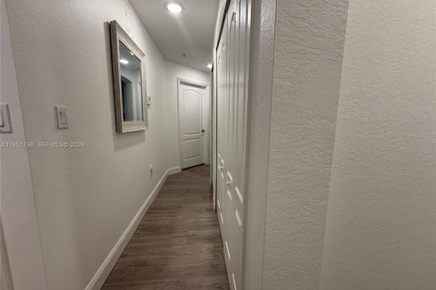 Copropriété à vendre à Miami, Floride: 3 chambres, 131.92 m2 № 2006282 - photo 10