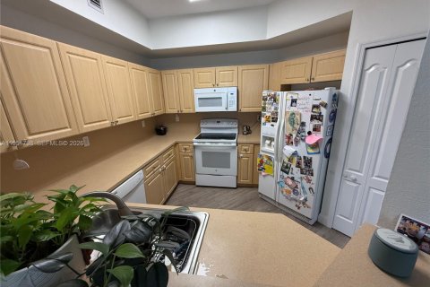 Copropriété à vendre à Miami, Floride: 3 chambres, 131.92 m2 № 2006282 - photo 5