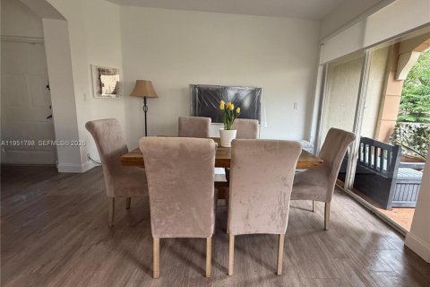 Copropriété à vendre à Miami, Floride: 3 chambres, 131.92 m2 № 2006282 - photo 7