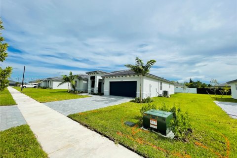 Casa en venta en Homestead, Florida, 4 dormitorios, 224.08 m2 № 1781822 - foto 24