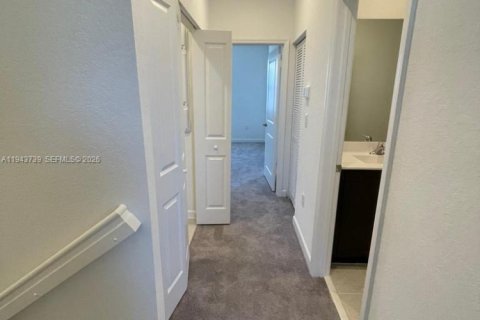 Adosado en alquiler en Homestead, Florida, 3 dormitorios, 134.52 m2 № 2060097 - foto 8