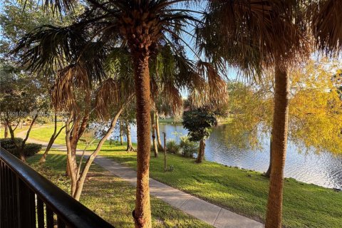 Купить кондоминиум в Плантация, Флорида 2 спальни, 89.65м2, № 2000740 - фото 8