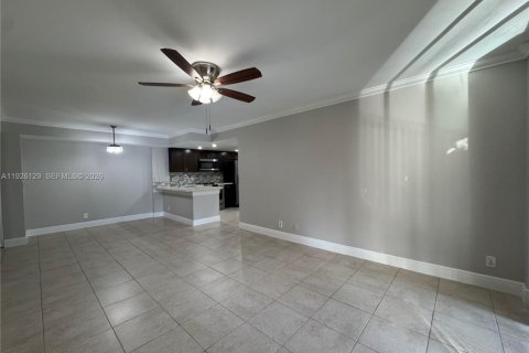 Купить кондоминиум в Плантация, Флорида 2 спальни, 89.65м2, № 2000740 - фото 4
