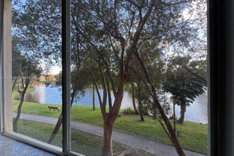 Купить кондоминиум в Плантация, Флорида 2 спальни, 89.65м2, № 2000740 - фото 18