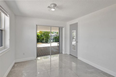 Casa en venta en Hutchinson Island South, Florida, 4 dormitorios, 238.94 m2 № 1802983 - foto 13
