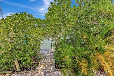 Casa en venta en Hutchinson Island South, Florida, 4 dormitorios, 238.94 m2 № 1802983 - foto 28