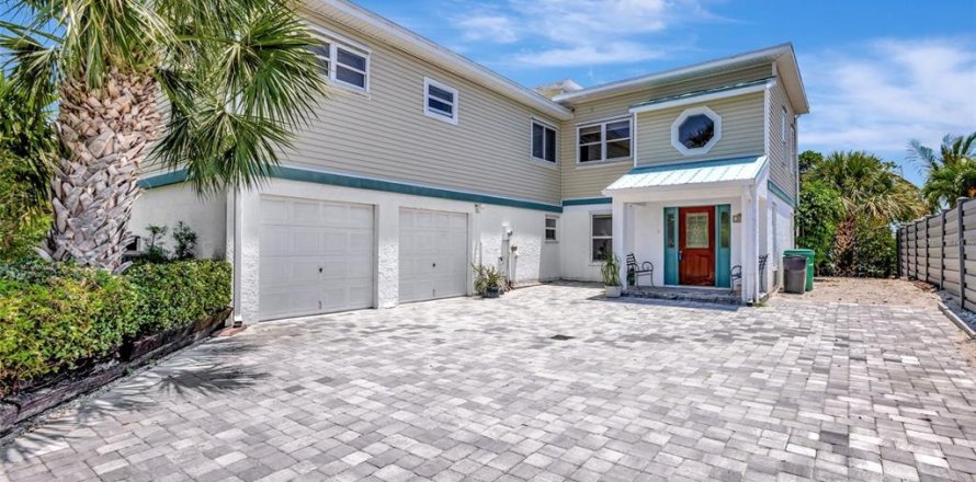 Casa en Hutchinson Island South, Florida 4 dormitorios, 238.94 m2 № 1802983