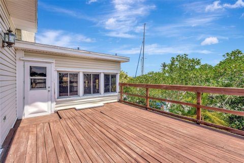 Casa en venta en Hutchinson Island South, Florida, 4 dormitorios, 238.94 m2 № 1802983 - foto 26
