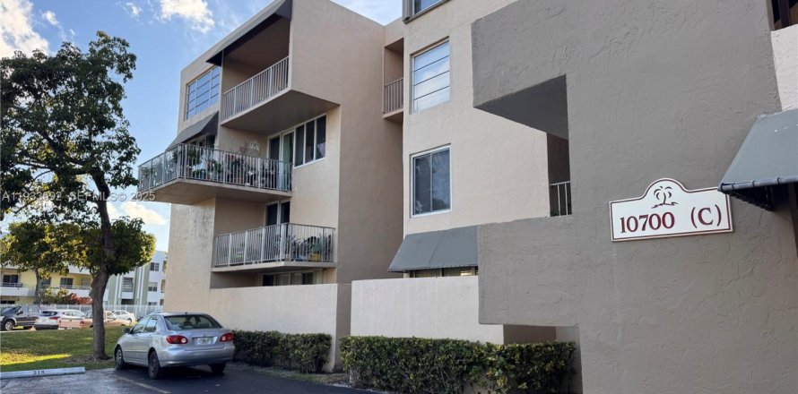 Квартира в Майами, Флорида 2 спальни, 86.4м2 № 1991328