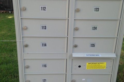 Condo in Miami Beach, Florida, 1 bedroom  № 1957195 - photo 6