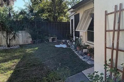 Condo in Sarasota, Florida, 2 bedrooms  № 2098797 - photo 2