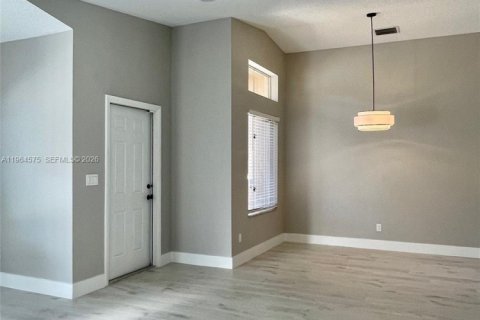 Villa ou maison à louer à Davie, Floride: 4 chambres, 180.97 m2 № 2026967 - photo 7