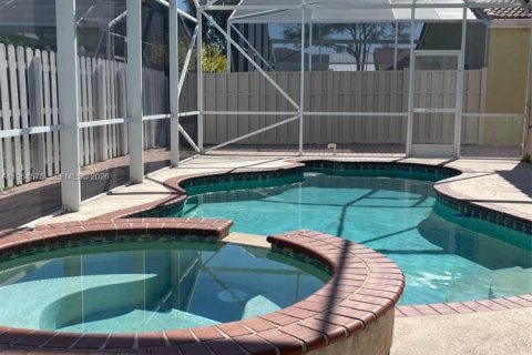 Villa ou maison à louer à Davie, Floride: 4 chambres, 180.97 m2 № 2026967 - photo 16