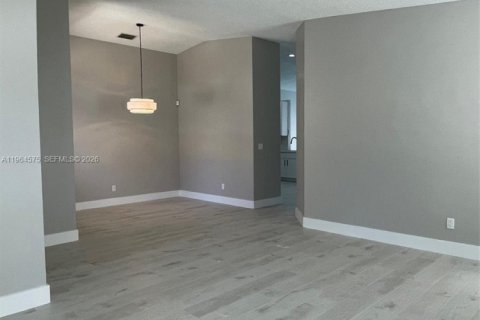 Villa ou maison à louer à Davie, Floride: 4 chambres, 180.97 m2 № 2026967 - photo 9