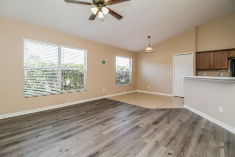 Casa en alquiler en Orlando, Florida, 3 dormitorios, 191.29 m2 № 1886216 - foto 6