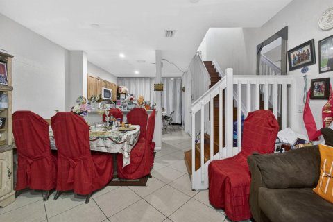 Touwnhouse à vendre à Riviera Beach, Floride: 3 chambres, 123.93 m2 № 2243486 - photo 7