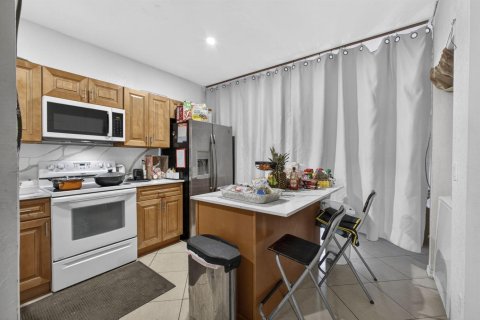 Touwnhouse à vendre à Riviera Beach, Floride: 3 chambres, 123.93 m2 № 2243486 - photo 8