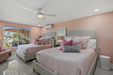 House in Englewood, Florida 3 bedrooms, 166.67 sq.m. № 1757406 - photo 18