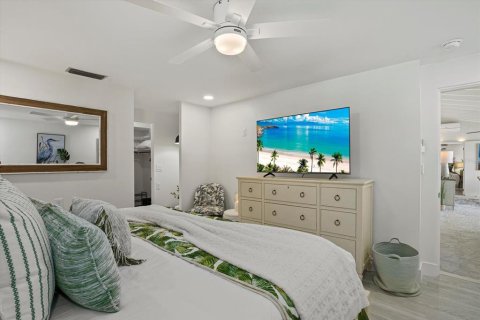 House in Englewood, Florida 3 bedrooms, 166.67 sq.m. № 1757406 - photo 16