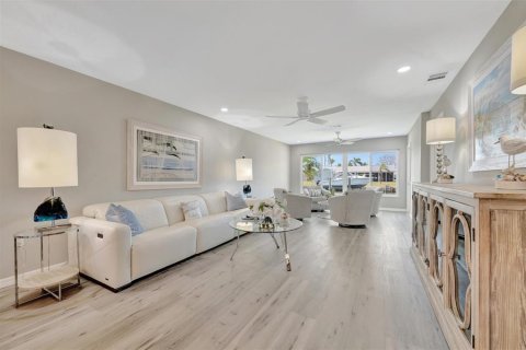 Condominio en venta en Bradenton, Florida, 2 dormitorios, 100.15 m2 № 1760492 - foto 14