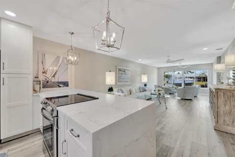 Condominio en venta en Bradenton, Florida, 2 dormitorios, 100.15 m2 № 1760492 - foto 6