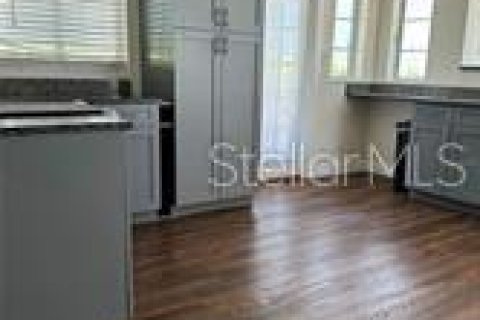 Casa en alquiler en Tampa, Florida, 2 dormitorios, 88.26 m2 № 1878065 - foto 11