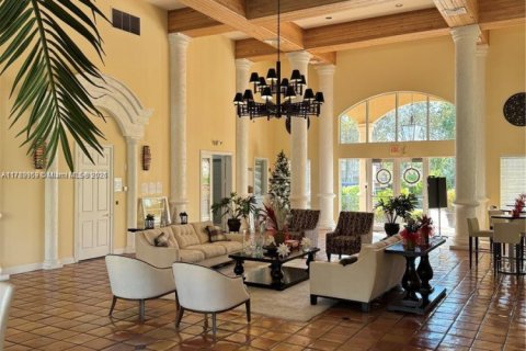 Copropriété à vendre à Pembroke Pines, Floride: 2 chambres, 104.98 m2 № 1736171 - photo 4