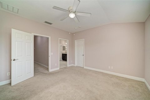 Townhouse in Bradenton, Florida 3 bedrooms, 177.26 sq.m. № 2226217 - photo 25