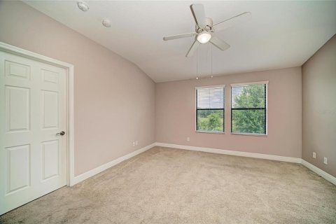 Townhouse in Bradenton, Florida 3 bedrooms, 177.26 sq.m. № 2226217 - photo 11