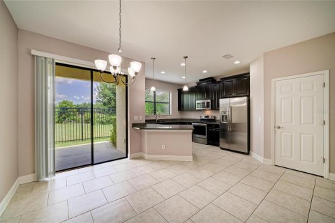 Townhouse in Bradenton, Florida 3 bedrooms, 177.26 sq.m. № 2226217 - photo 7