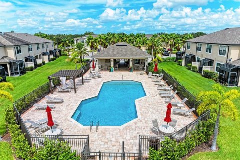 Townhouse in Bradenton, Florida 3 bedrooms, 177.26 sq.m. № 2226217 - photo 3