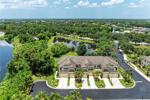 Townhouse in Bradenton, Florida 3 bedrooms, 177.26 sq.m. № 2226217 - photo 2