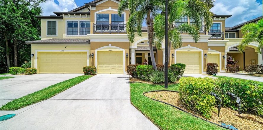 Townhouse in Bradenton, Florida 3 bedrooms, 177.26 sq.m. № 2226217
