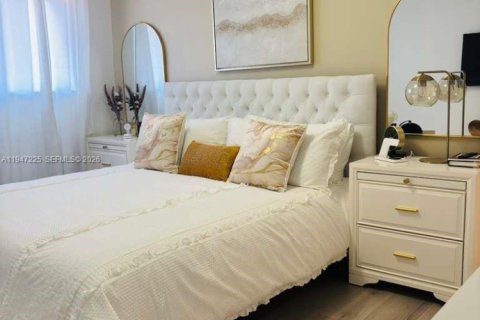 Copropriété à vendre à Miami, Floride: 3 chambres, 126.35 m2 № 2003491 - photo 11