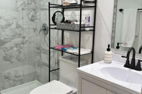 Copropriété à vendre à Miami, Floride: 3 chambres, 126.35 m2 № 2003491 - photo 15