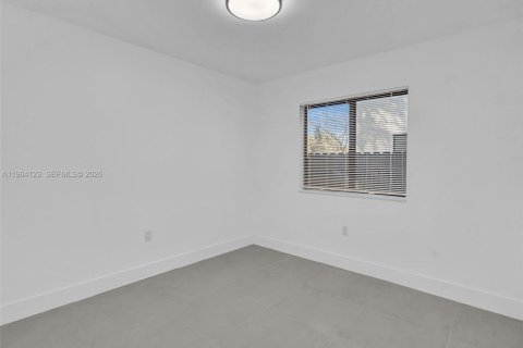 Immobilier commercial à vendre à Miami, Floride № 2032186 - photo 21