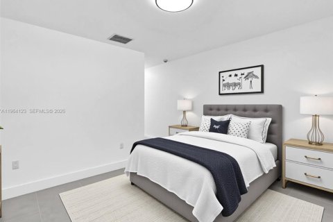 Immobilier commercial à vendre à Miami, Floride № 2032186 - photo 12