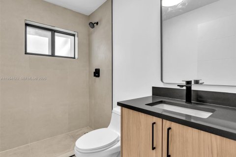 Immobilier commercial à vendre à Miami, Floride № 2032186 - photo 10