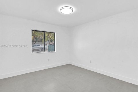 Immobilier commercial à vendre à Miami, Floride № 2032186 - photo 15