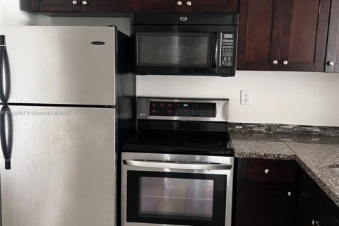 Condo à Miami, Floride, 1 chambre  № 2036786