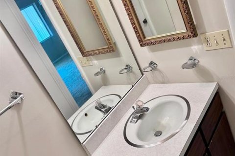 Condo in Ocala, Florida, 2 bedrooms  № 1744177 - photo 17