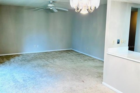 Condo in Ocala, Florida, 2 bedrooms  № 1744177 - photo 13