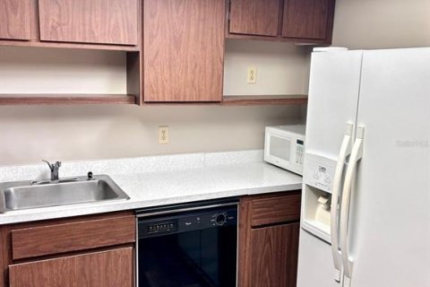 Condo in Ocala, Florida, 2 bedrooms  № 1744177 - photo 10