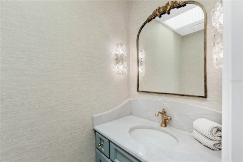 House in Sarasota, Florida 3 bedrooms, 305.83 sq.m. № 2199555 - photo 27