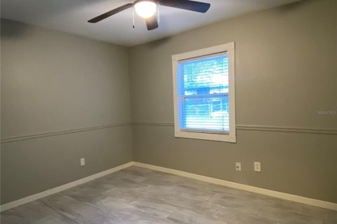 Villa ou maison à vendre à Zephyrhills, Floride: 2 chambres, 98.85 m2 № 2231788 - photo 14