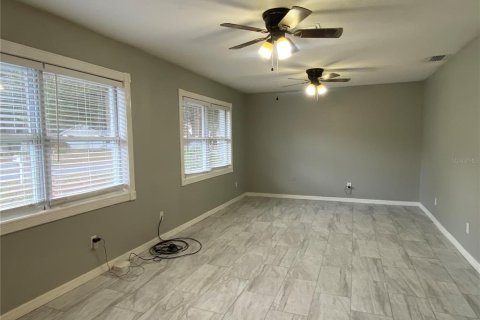 Villa ou maison à vendre à Zephyrhills, Floride: 2 chambres, 98.85 m2 № 2231788 - photo 5