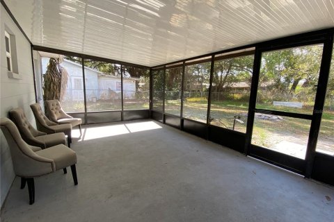 Villa ou maison à vendre à Zephyrhills, Floride: 2 chambres, 98.85 m2 № 2231788 - photo 23