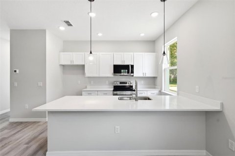 Casa en venta en Eustis, Florida, 3 dormitorios, 122.35 m2 № 2234644 - foto 12