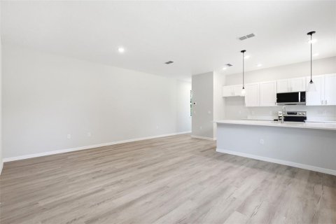 Casa en venta en Eustis, Florida, 3 dormitorios, 122.35 m2 № 2234644 - foto 8